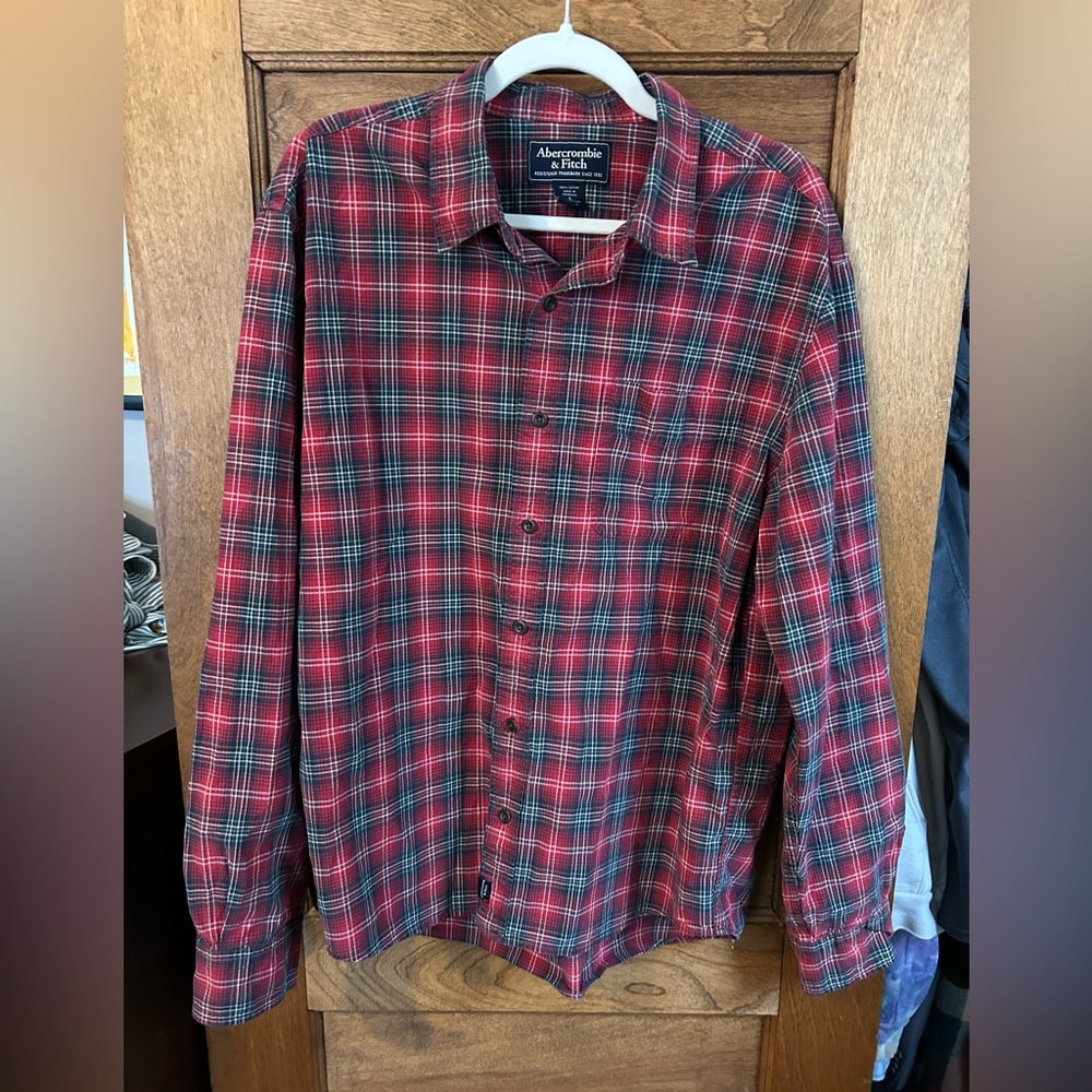 Abercrombie & Fitch Men's Red and Black Plaid Shirt